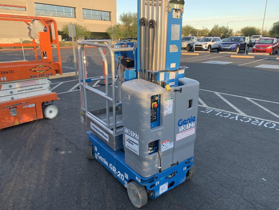 2021 GENIE GR-20