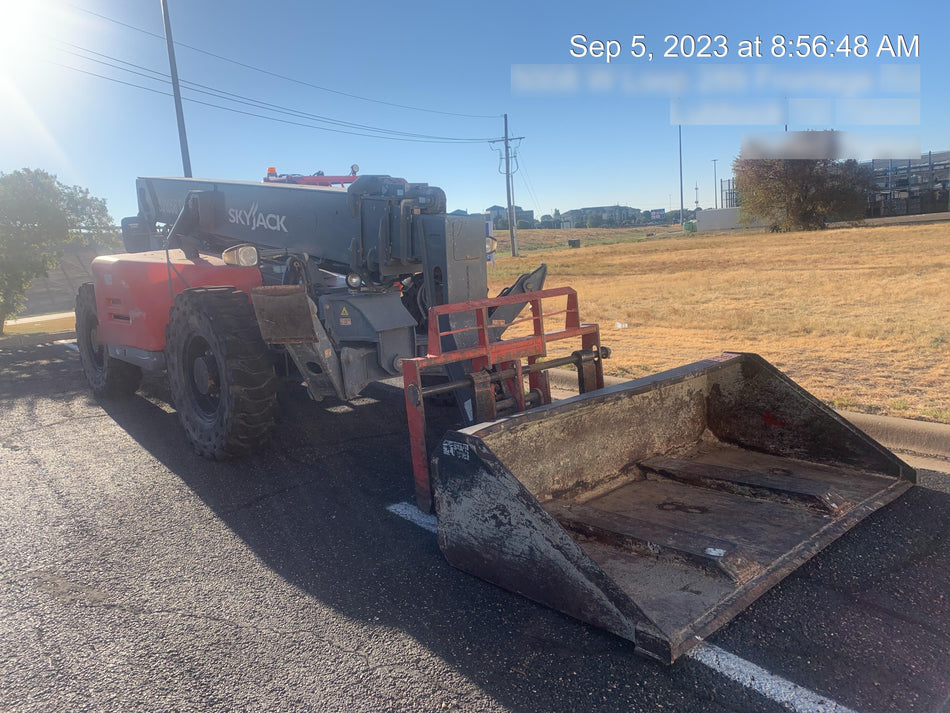 2019 ARROW MATERIAL HANDLING Dump Hopper