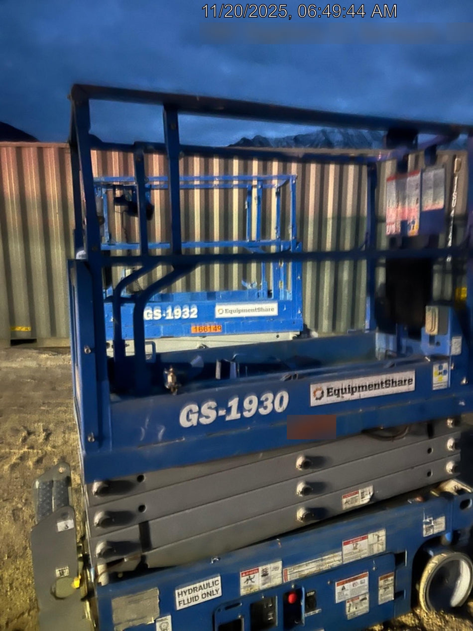 2020 Genie GS-1930 Solid Non Marking Tires, Beacon, Folding rails with half height swing gate
