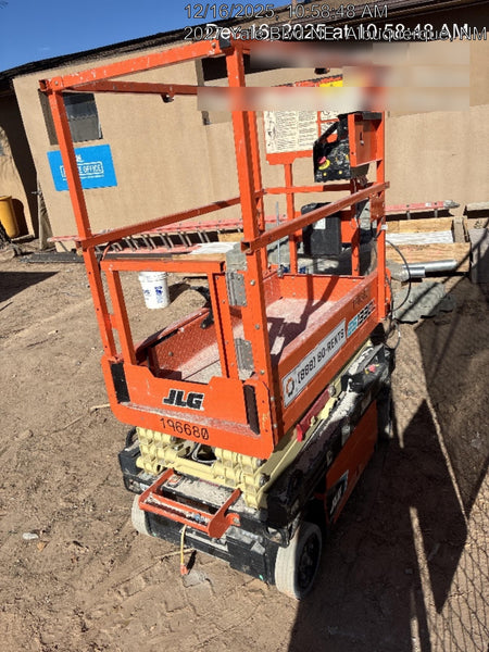 2021 JLG ES1330L