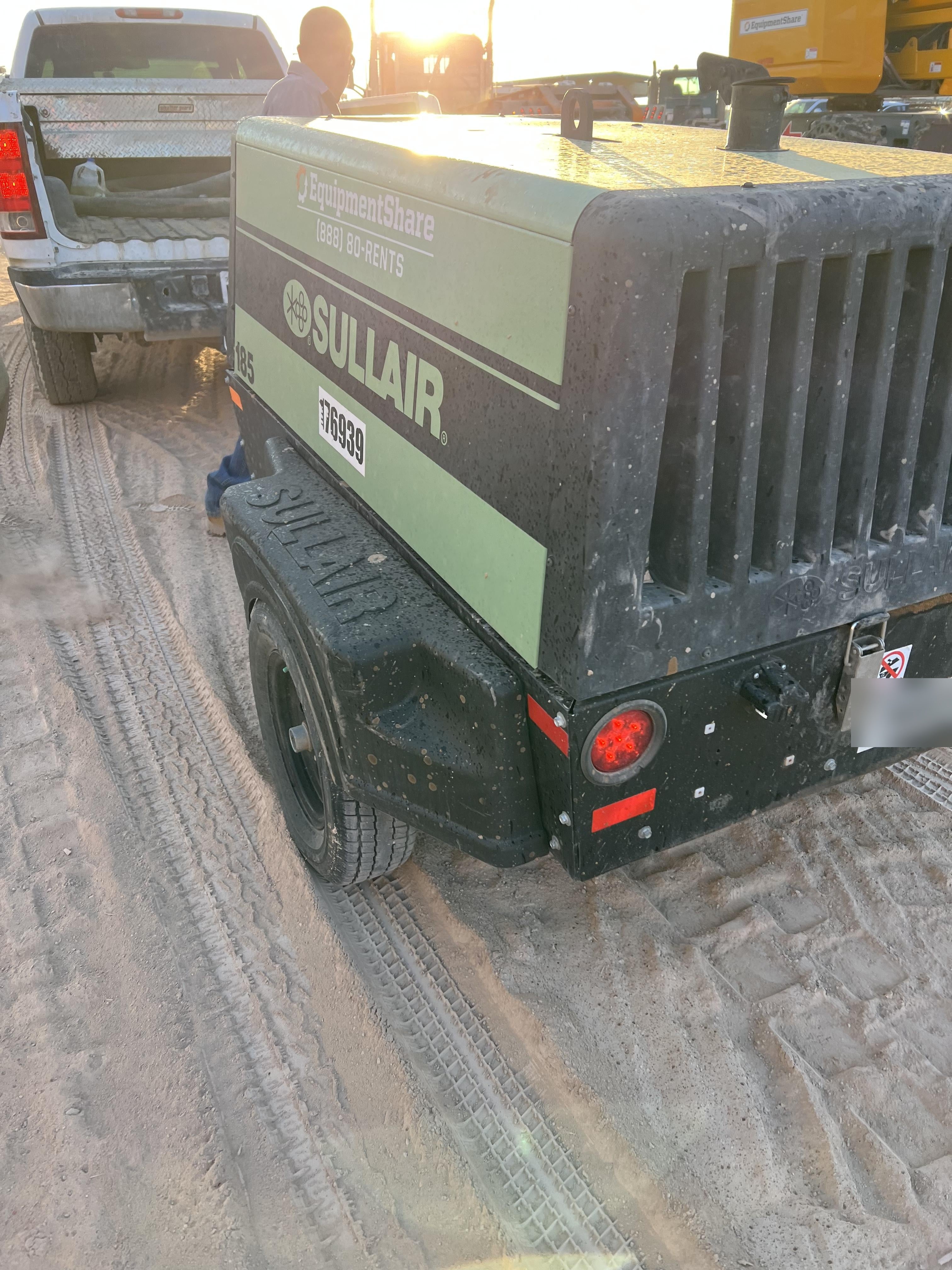 2021 SULLAIR 185D-DPQ KU4F