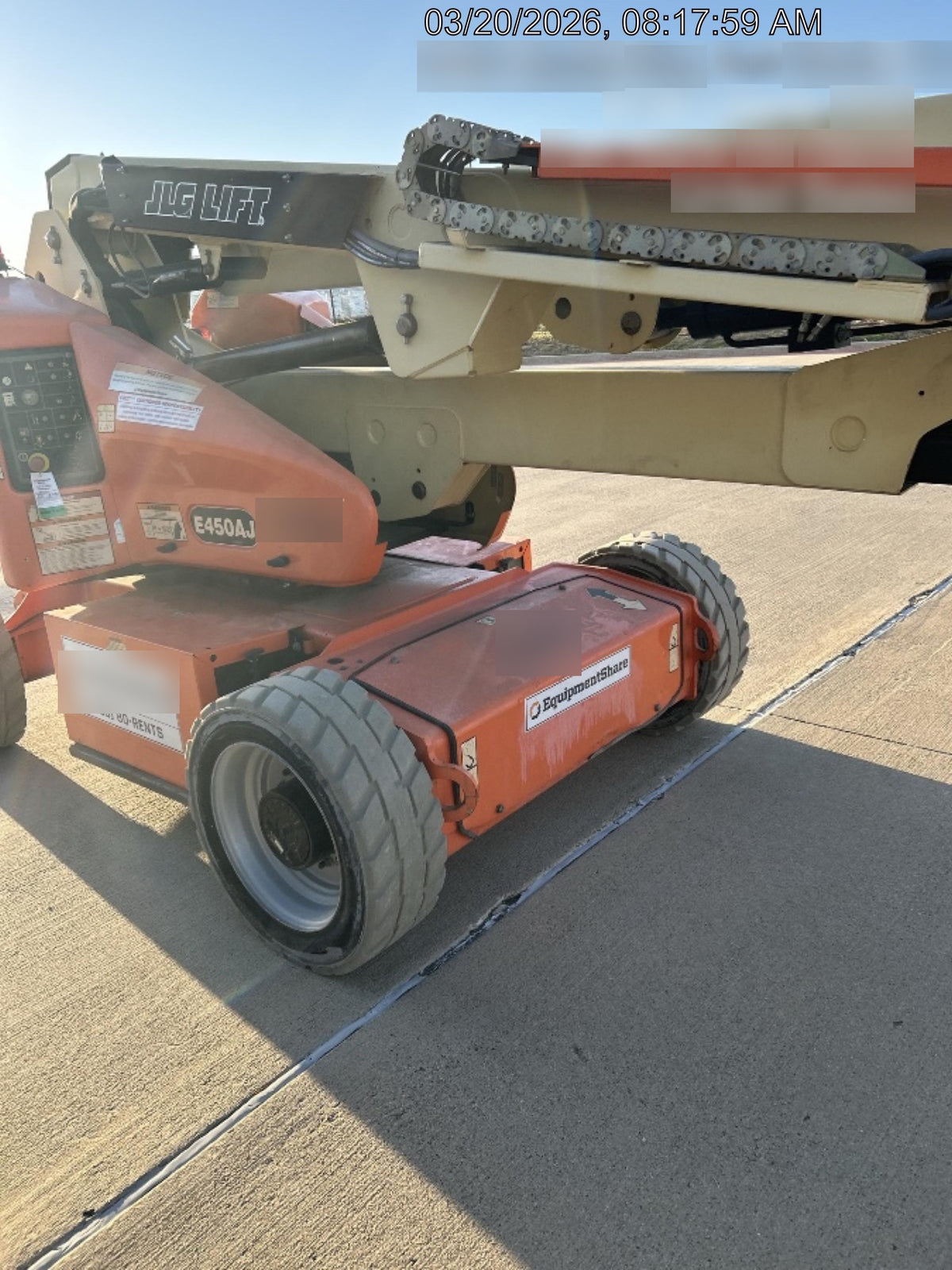 2019 JLG E450AJ