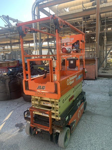 2022 JLG ES1932