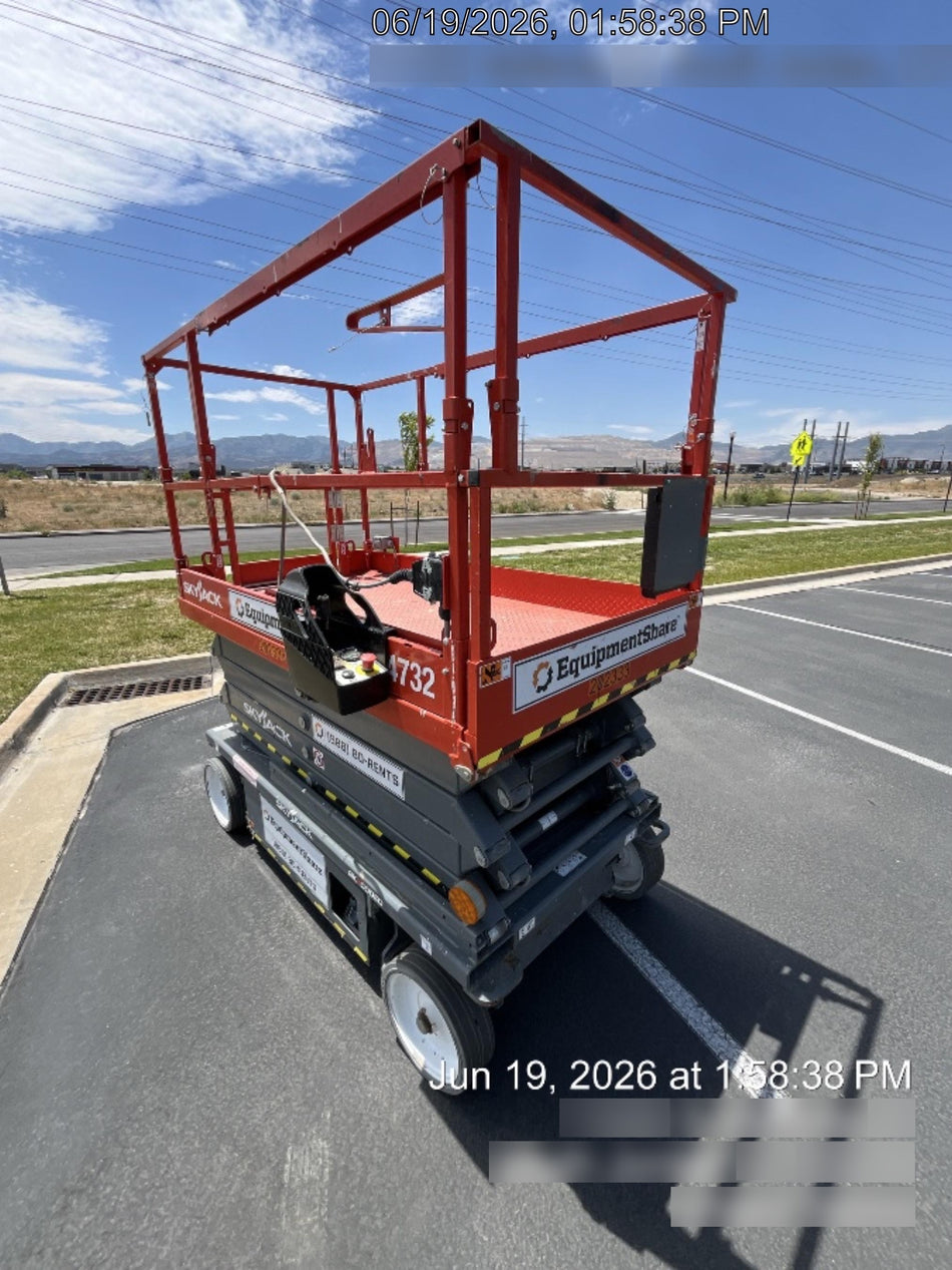 2022 SKYJACK SJ4732