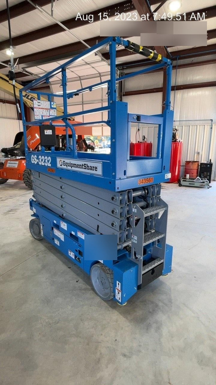 2023 GENIE GS-3232