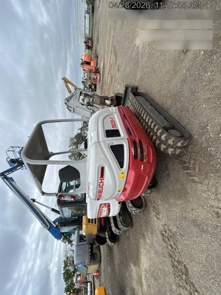 2022 TAKEUCHI TB235-2R