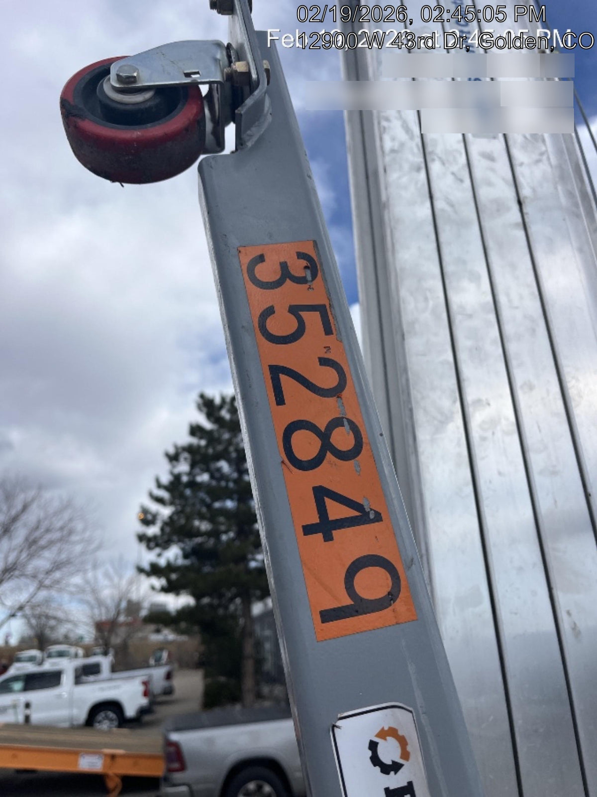 2023 GENIE SLC-24