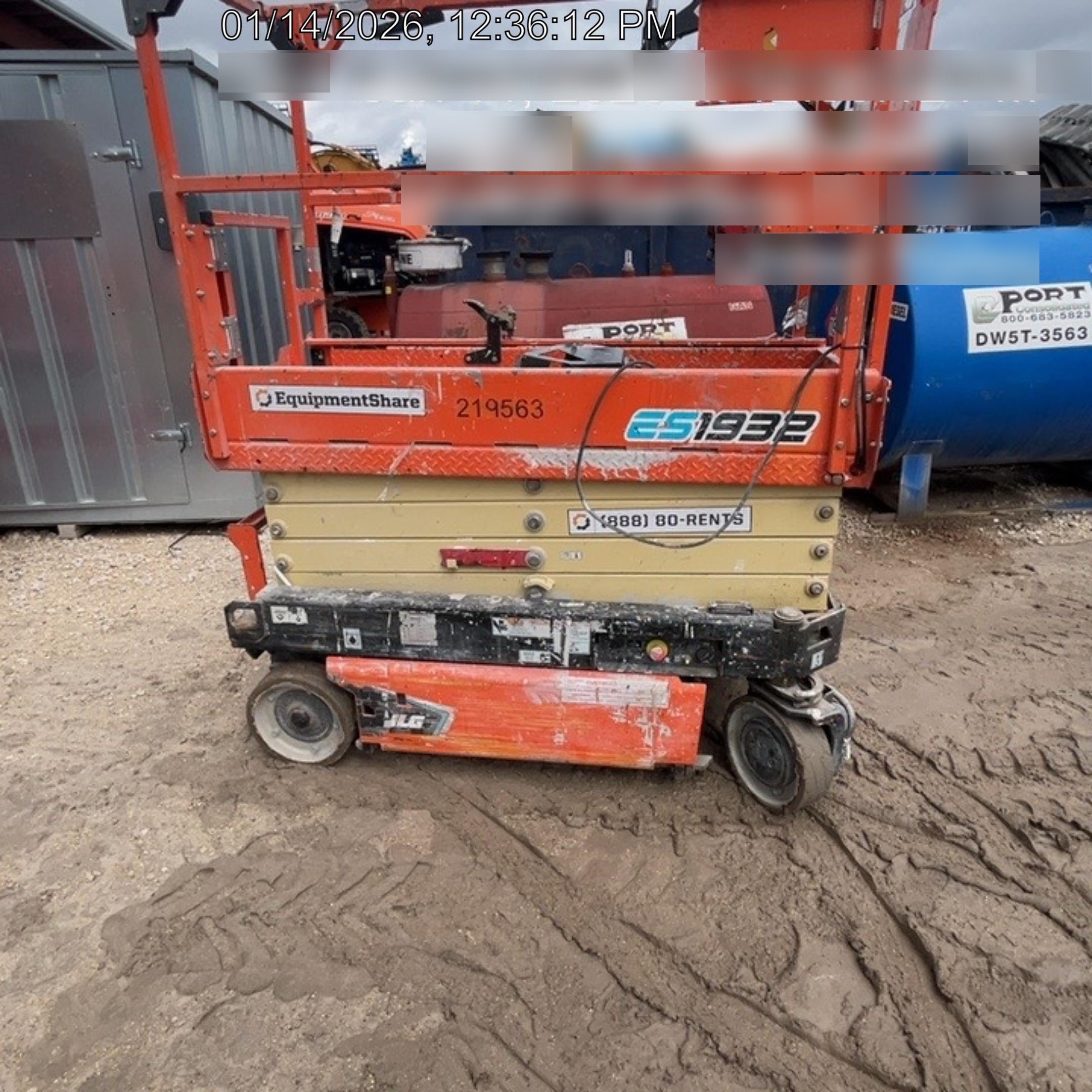 2022 JLG ES1932