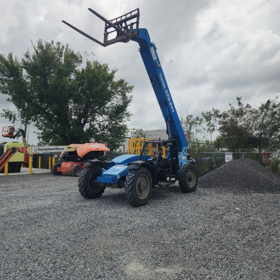 2016 GENIE GTH-844