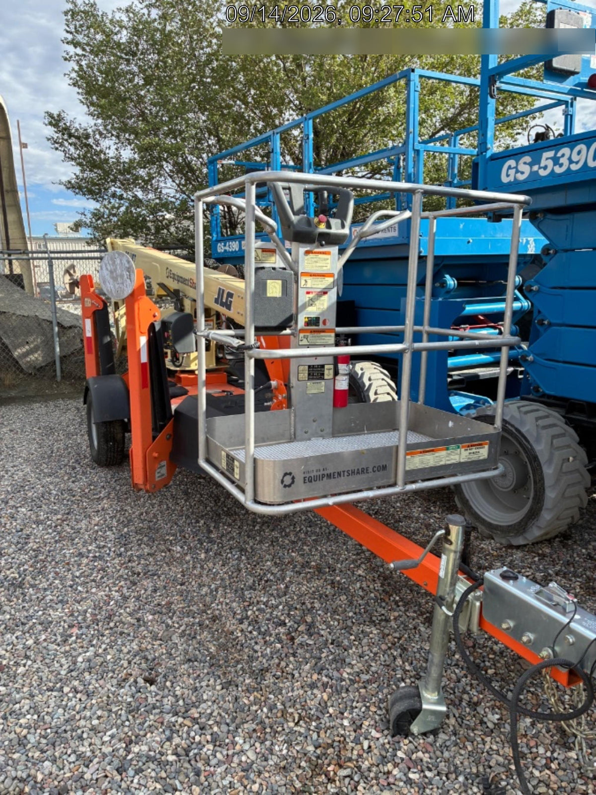 2023 JLG T350