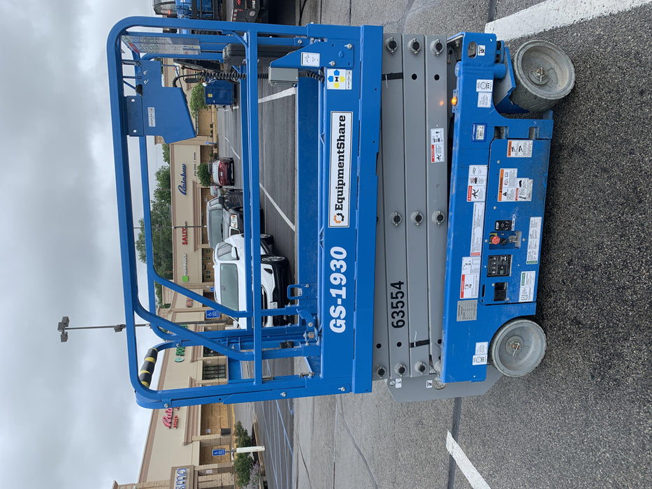 2020 Genie GS-1930 Solid Non Marking Tires, Beacon, Folding rails with half height swing gate