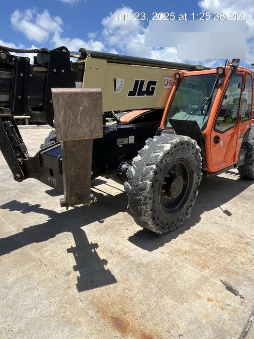 2018 JLG 1255
