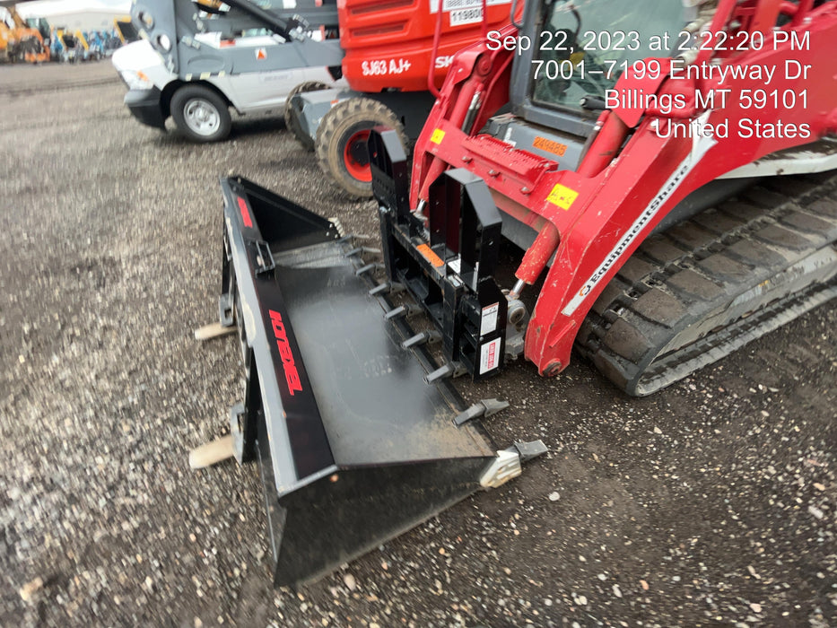 2022 TAKEUCHI 48" Pallet Forks - Takeuchi