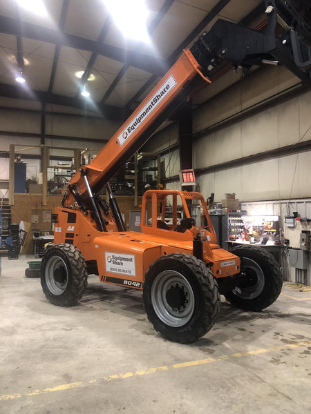 2020 SKYTRAK 8042