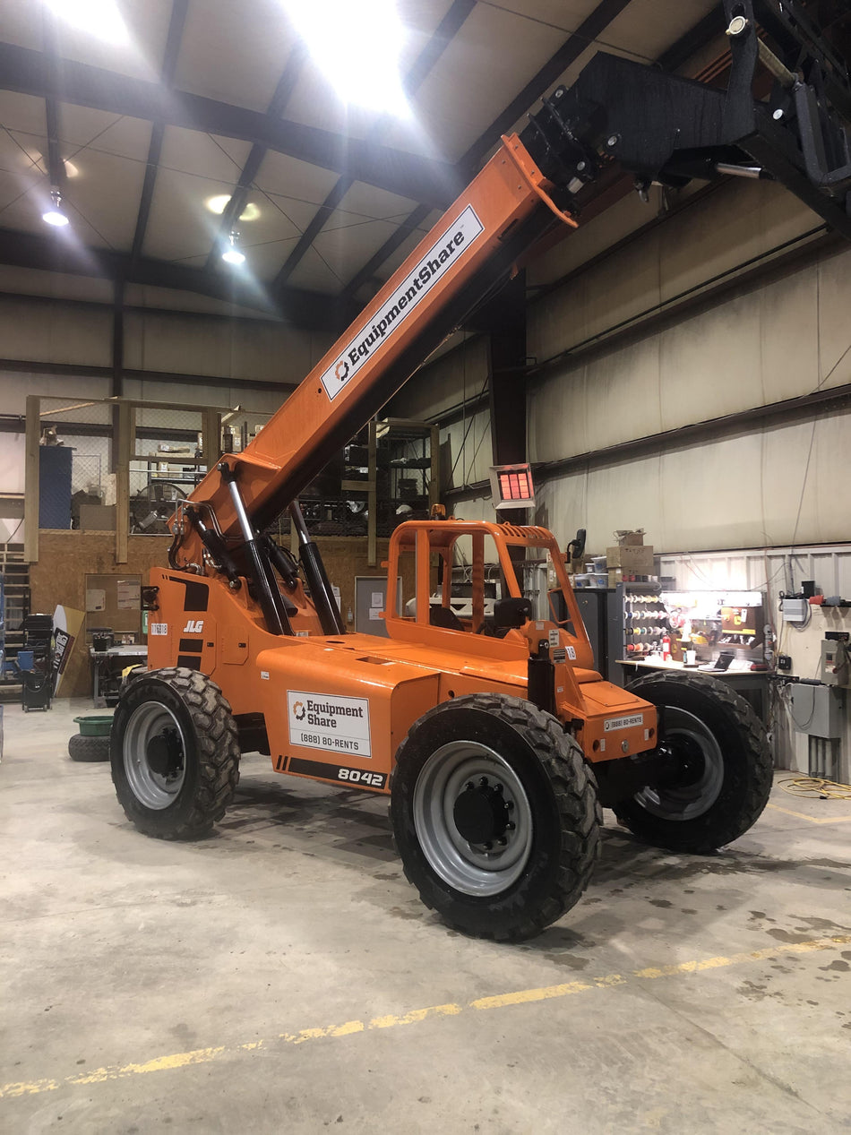 2020 SKYTRAK 8042