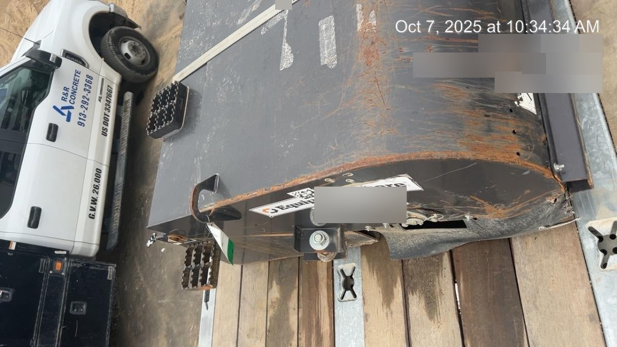 2020 PALADIN Sweepster SB72