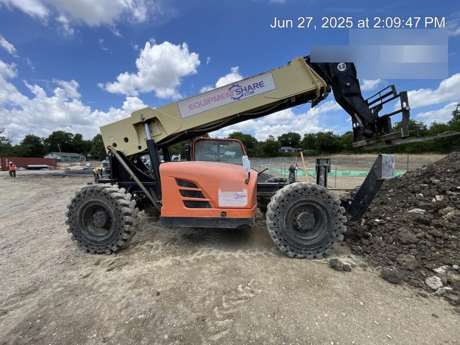 2013 JLG G12-55A
