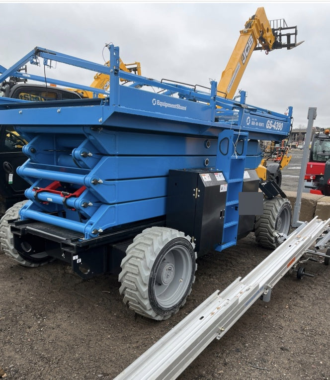 2024 GENIE GS-4390 RT