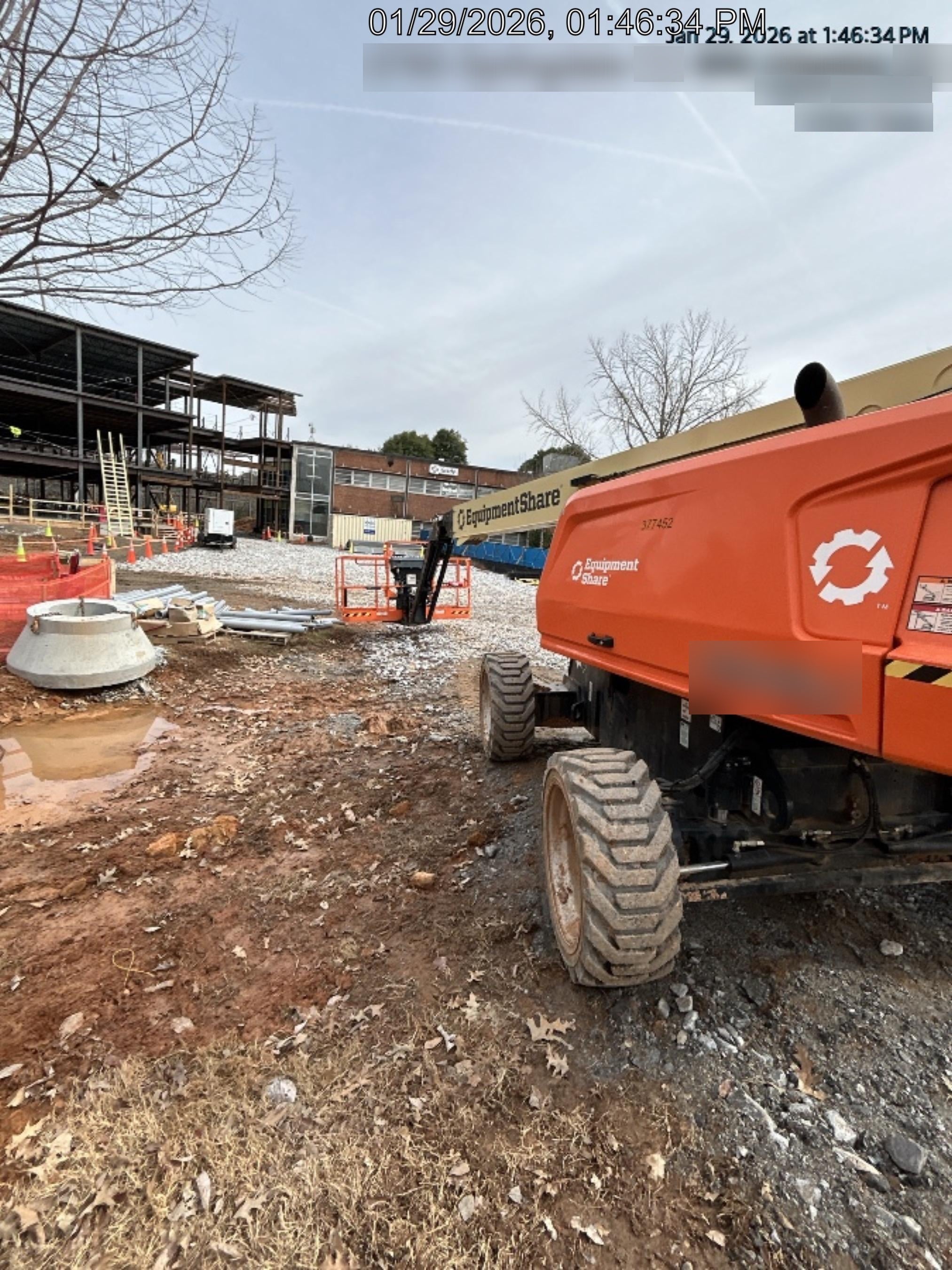 2023 JLG 660SJ