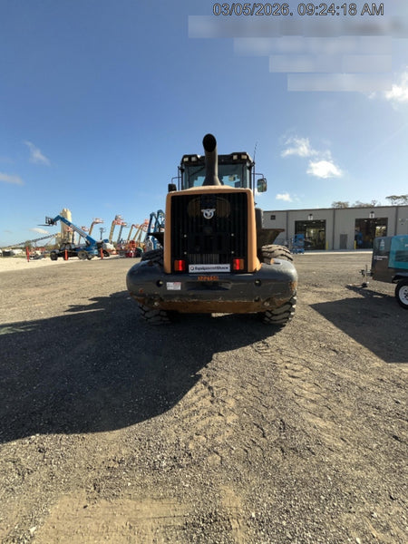2023 CASE 821G