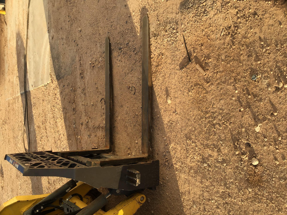 2019 PALADIN 48" Pallet Forks - Paladin