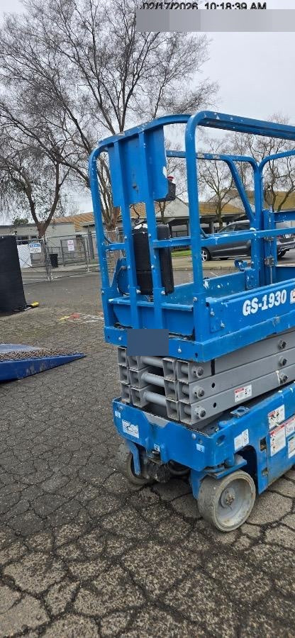 2019 Genie GS-1930 Half Height Swing Gate, 800W Inverter