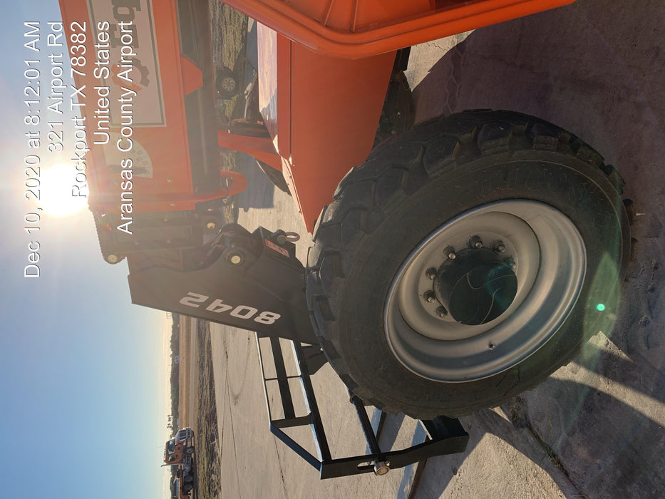 2020 Skytrak 8042 74 Hp, FF Tires, Work Lights, Beacon, Aux Hydraulics, Back up Alarm, Lifting Eye, ES Decals