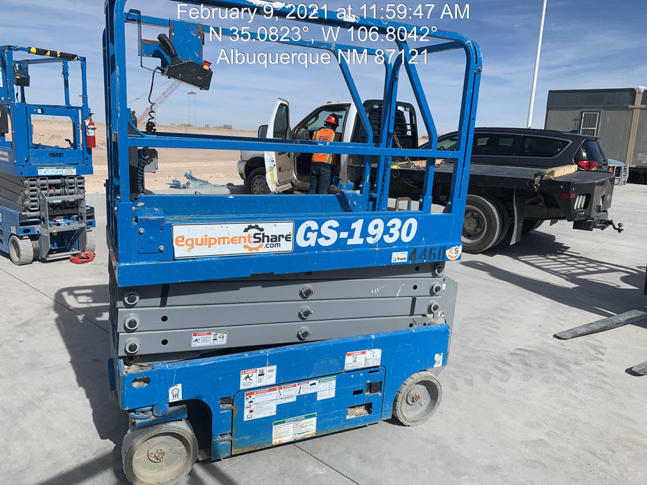 2020 Genie GS-1930 Solid Non Marking Tires, Beacon, Folding rails with half height swing gate