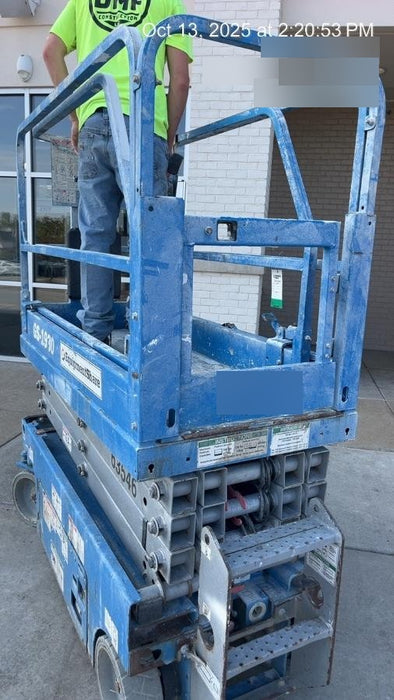 2020 Genie GS-1930 Solid Non Marking Tires, Beacon, Folding rails with half height swing gate