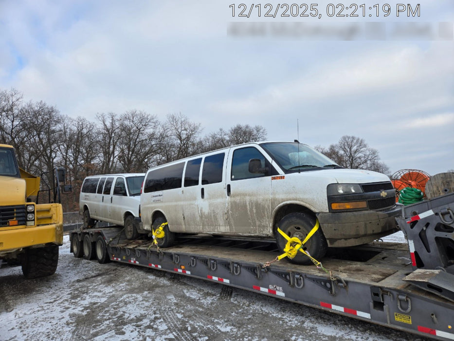2023 CHEVROLET Express Van - Rental
