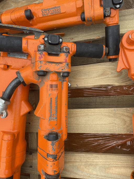 2022 MICHIGAN PNEUMATIC ES-TPB60-118-TRACKER