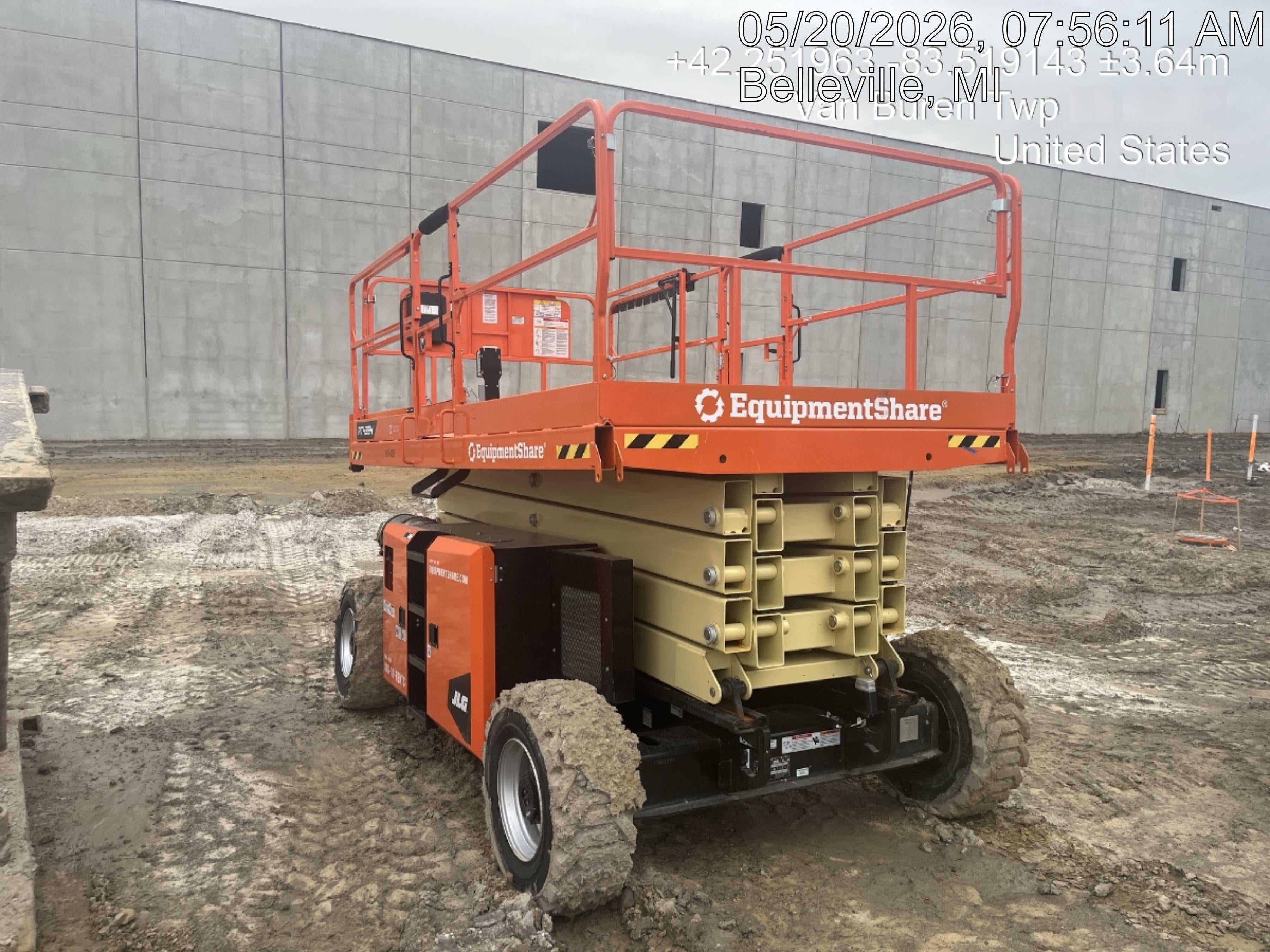 2025 JLG RT4394