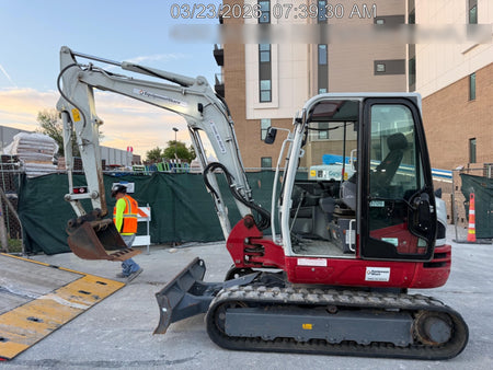 2024 TAKEUCHI TB250-2CR