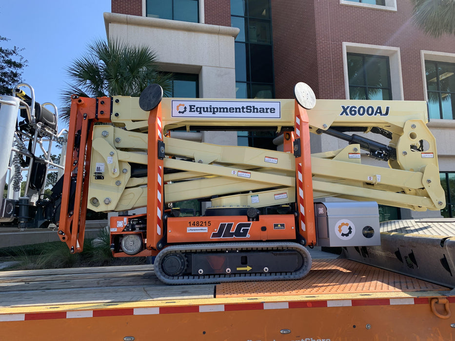 2021 JLG X600AJ
