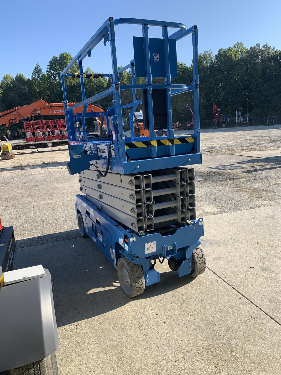 2022 GENIE GS-3232