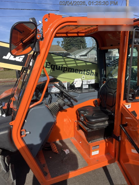 2025 JLG 519