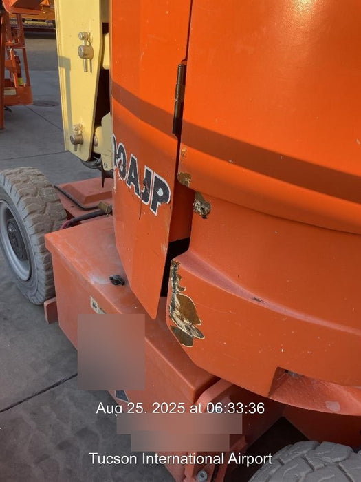 2019 JLG E300AJP