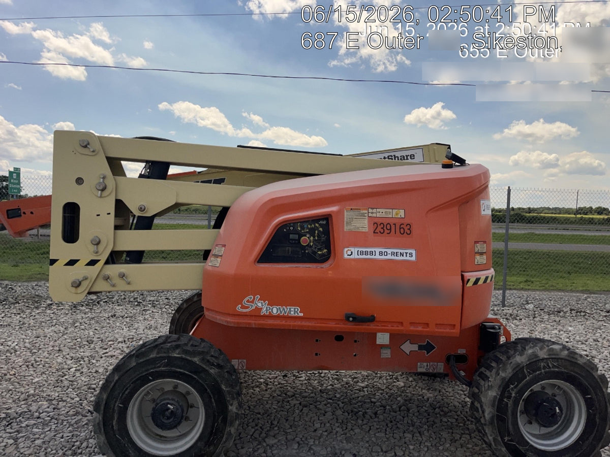 2022 JLG 450AJ