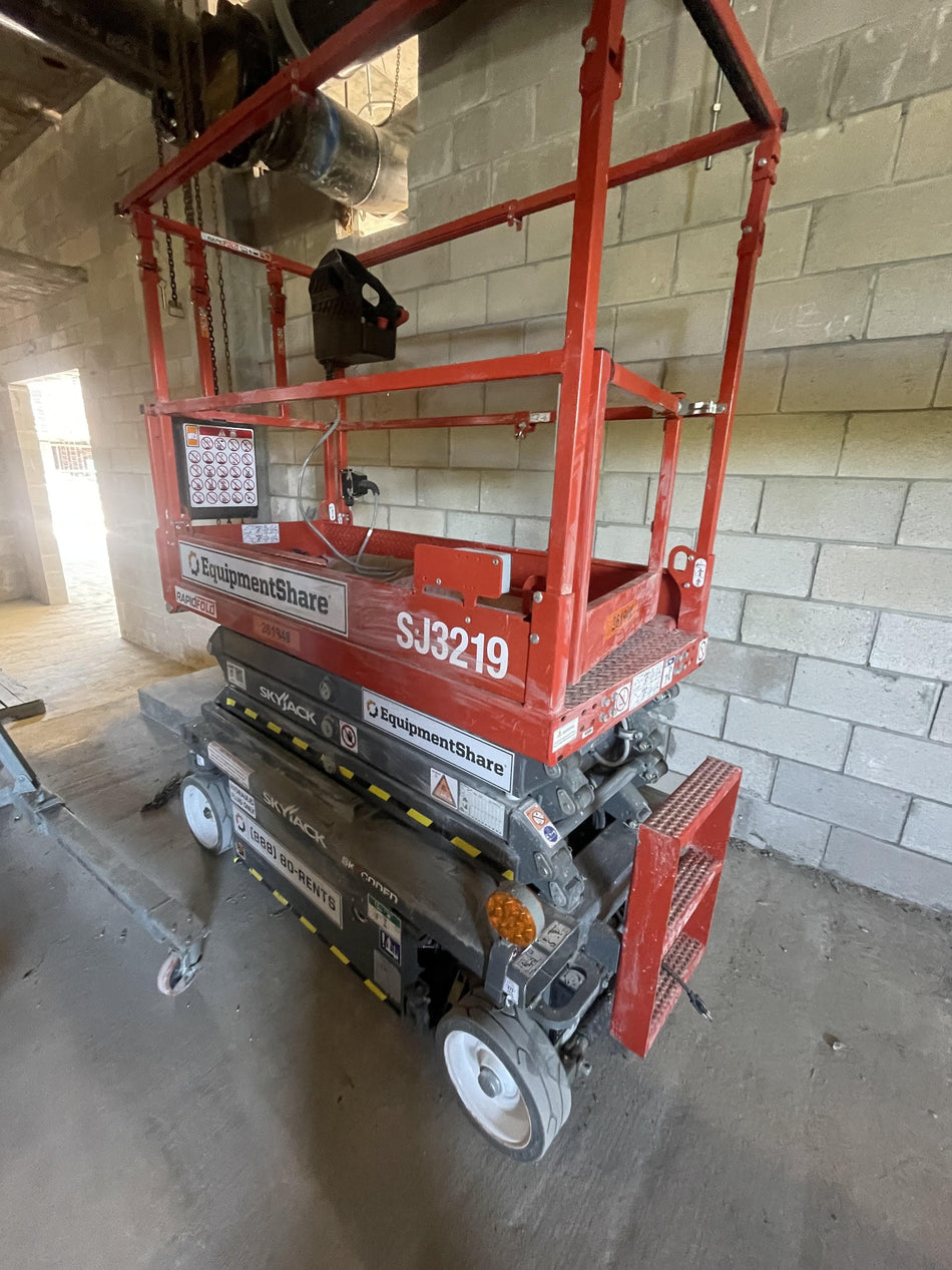2022 SKYJACK SJ3219