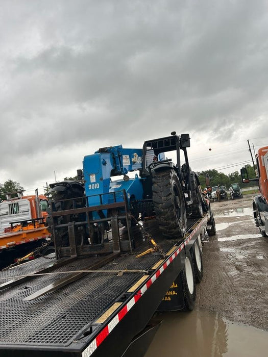 2018 Genie GTH-636 Genie GTH-636 w/Open ROPS, Solid Tires, Work Light/Beacon, 48" Carriage and Forks