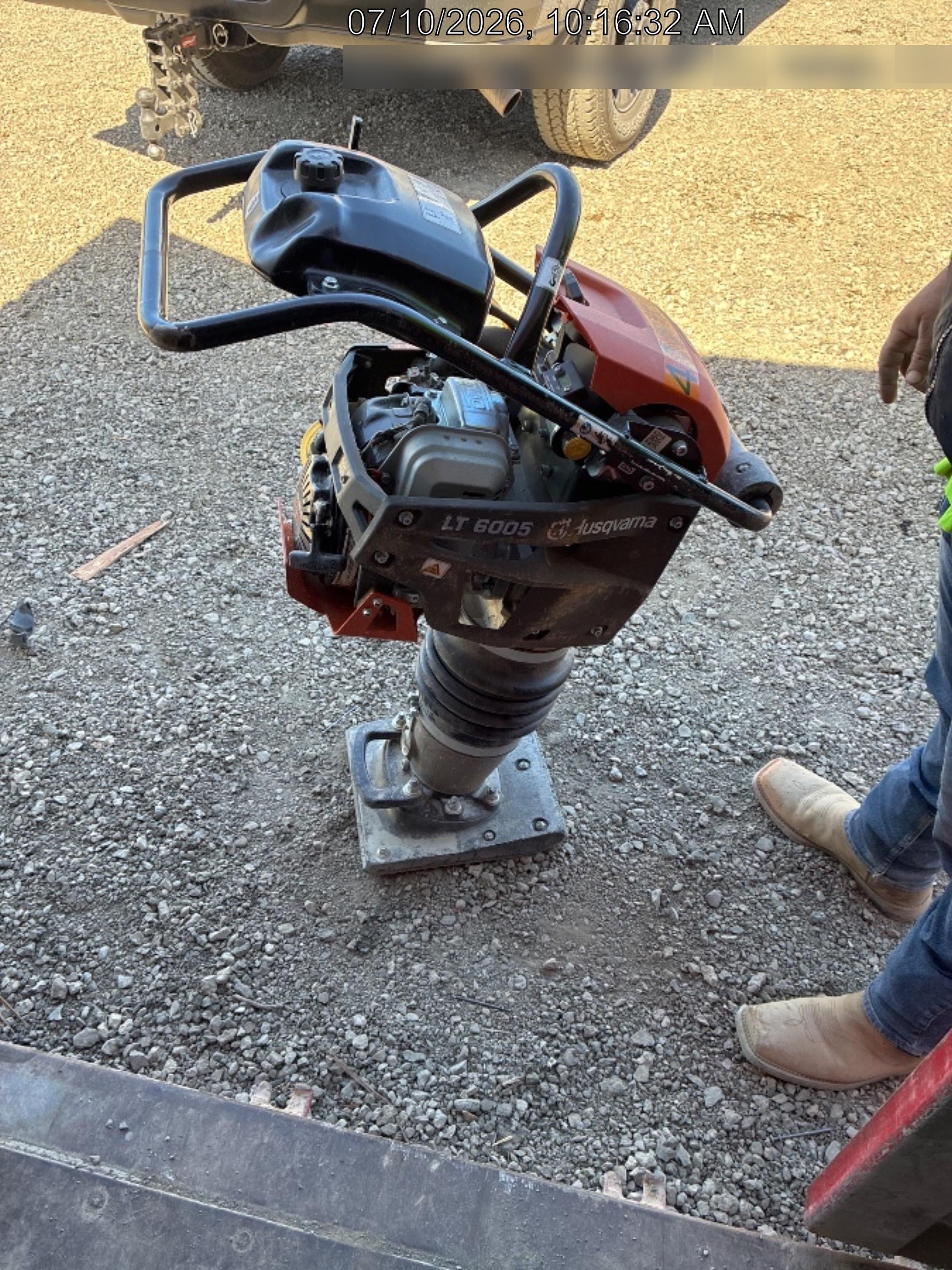 2024 HUSQVARNA LT6005
