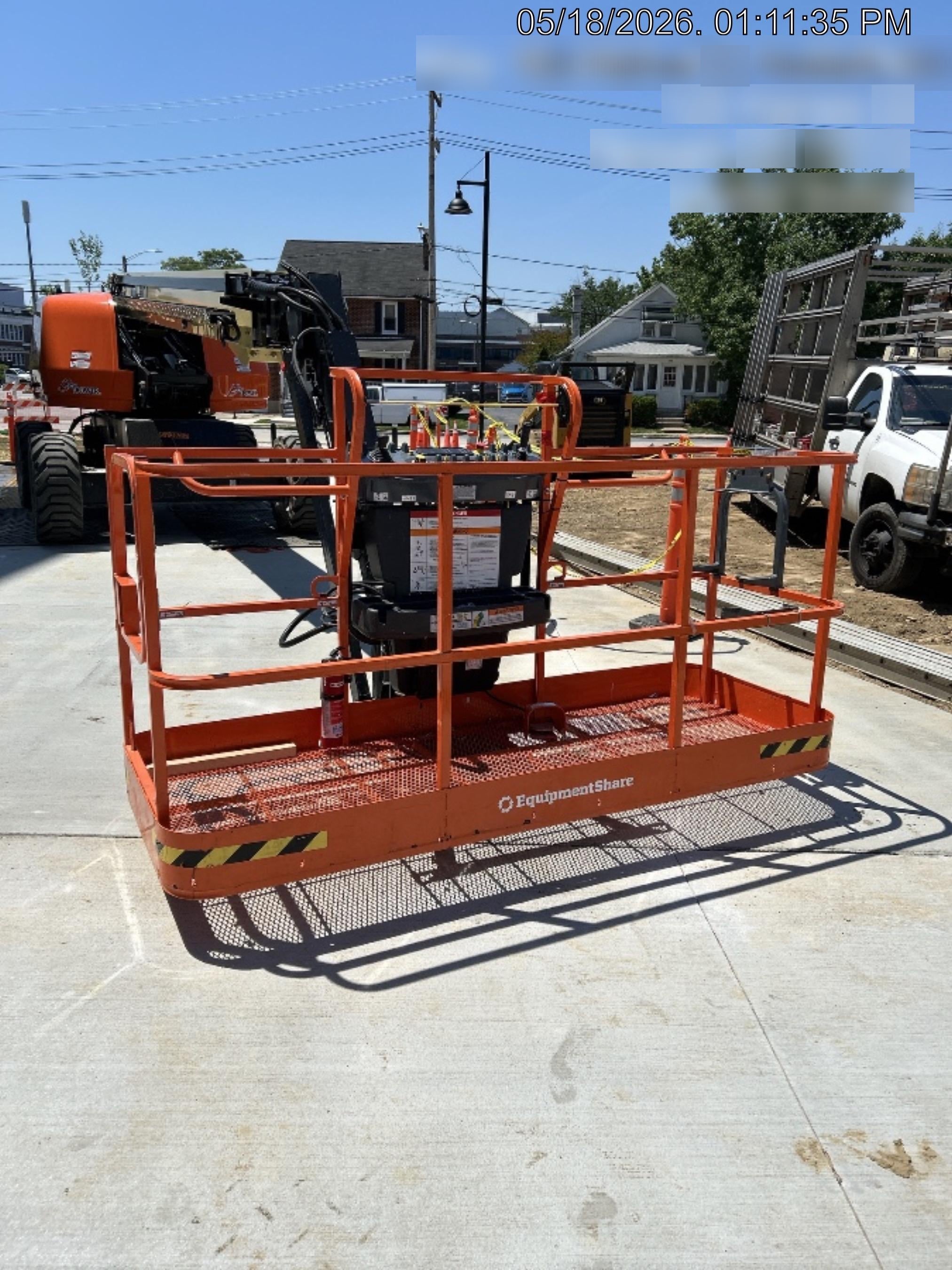 2025 JLG 660SJ