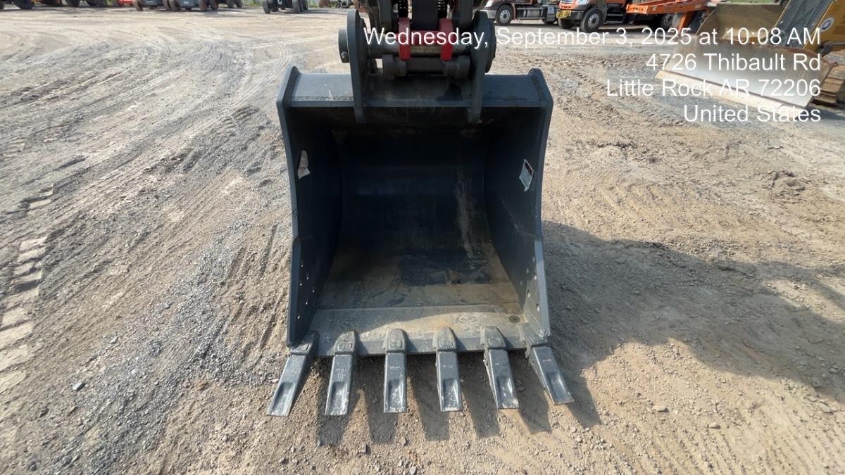 2025 JOHN DEERE 48" Bucket, Excavator 56,000 - 65,000 John Deere