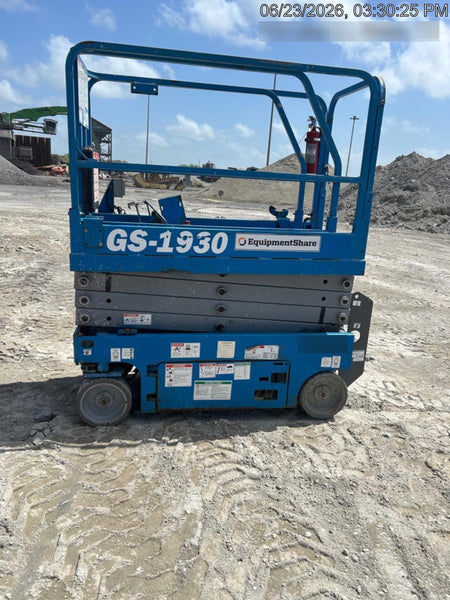 2019 Genie GS-1930 Fixed rails with chain Entry