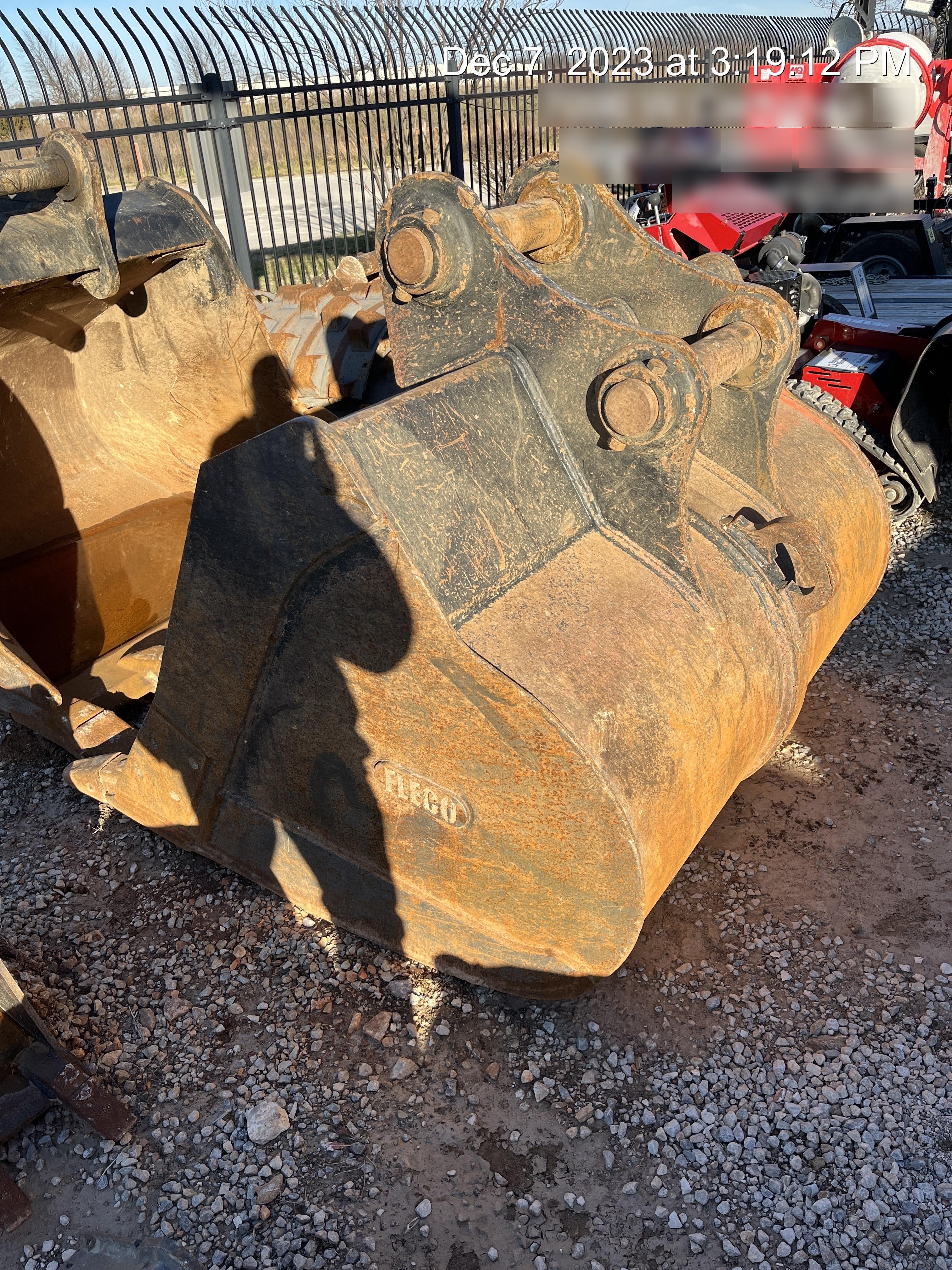 2023 FLECO 60" Bucket 56K - 65K - Fleco