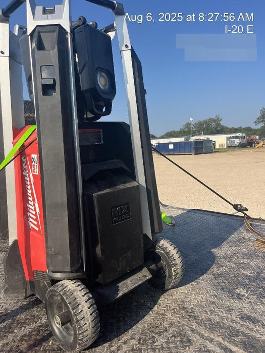 2022 MILWAUKEE MXF041-1XC