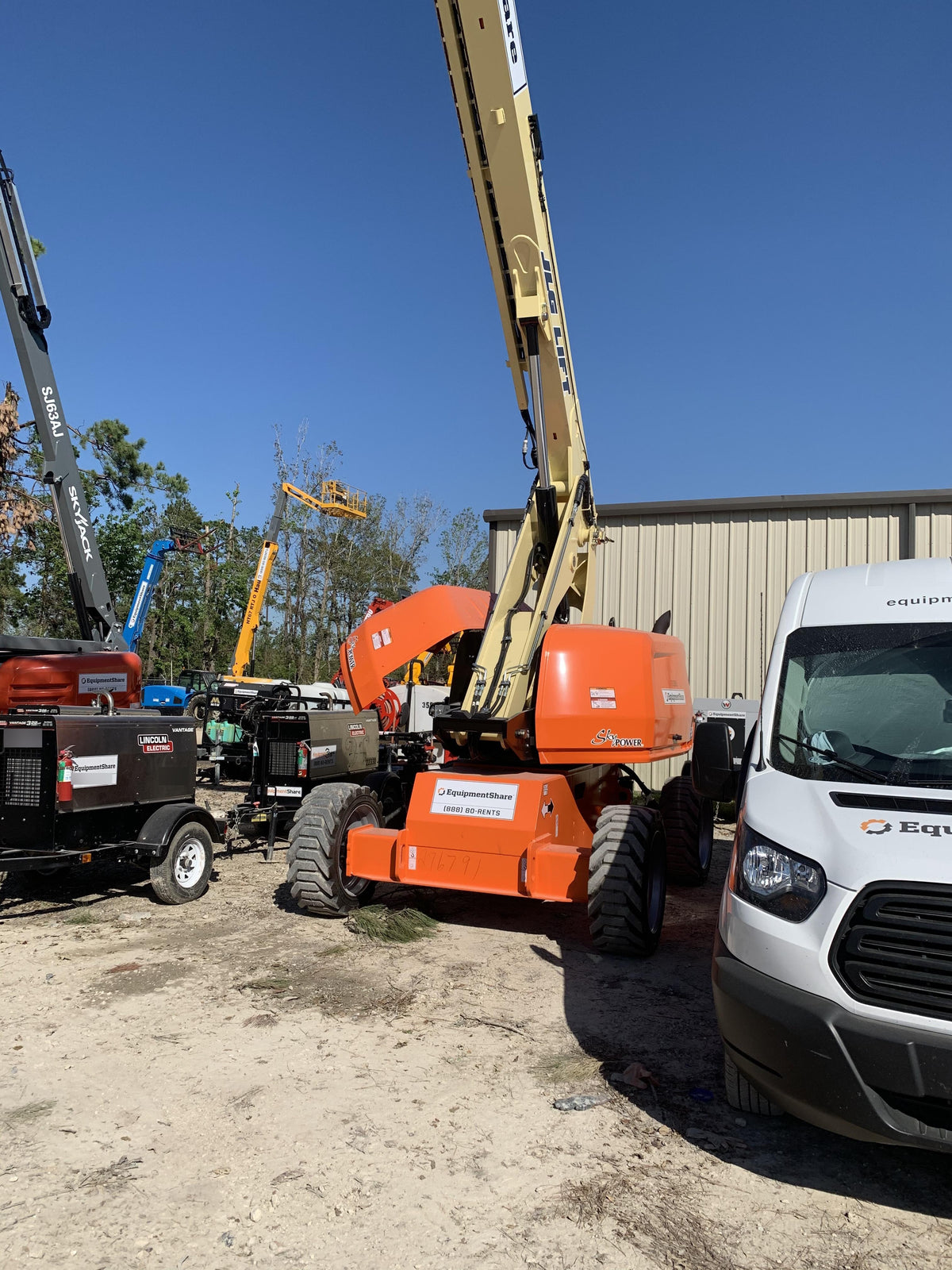 2020 JLG 660SJ