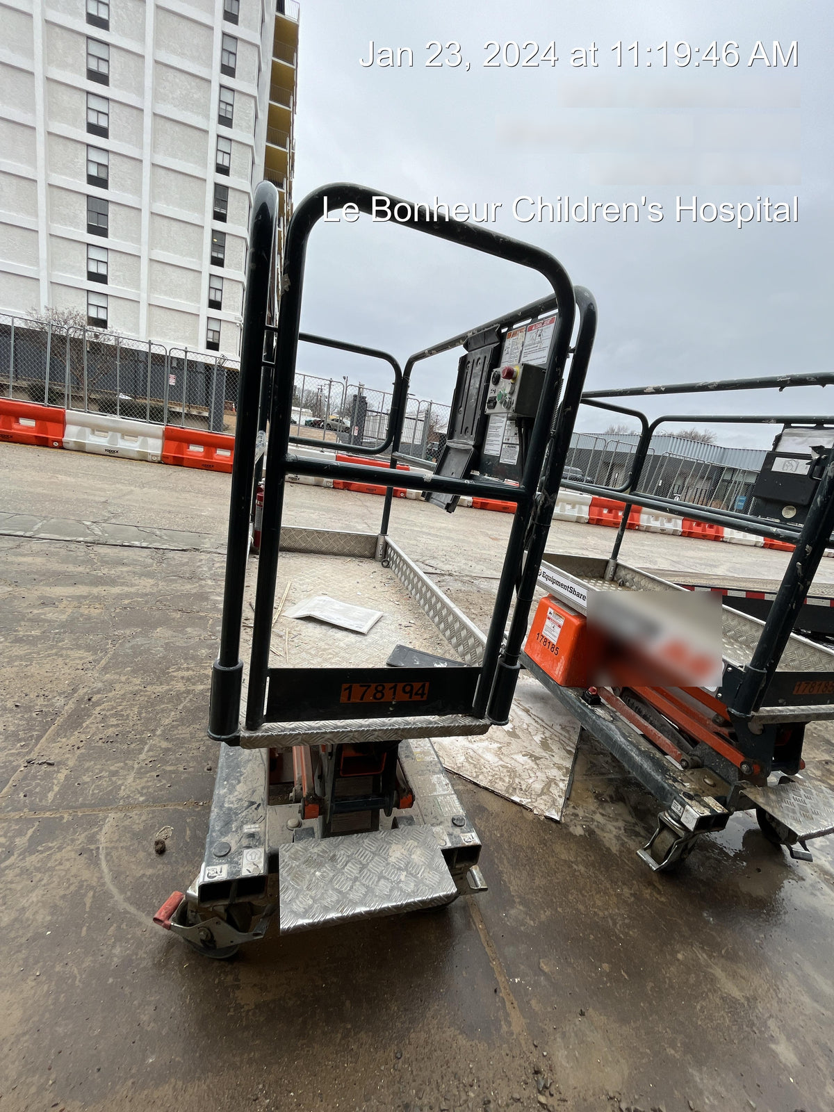 2021 JLG 1030P