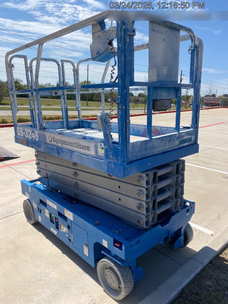 2022 GENIE GS-3246