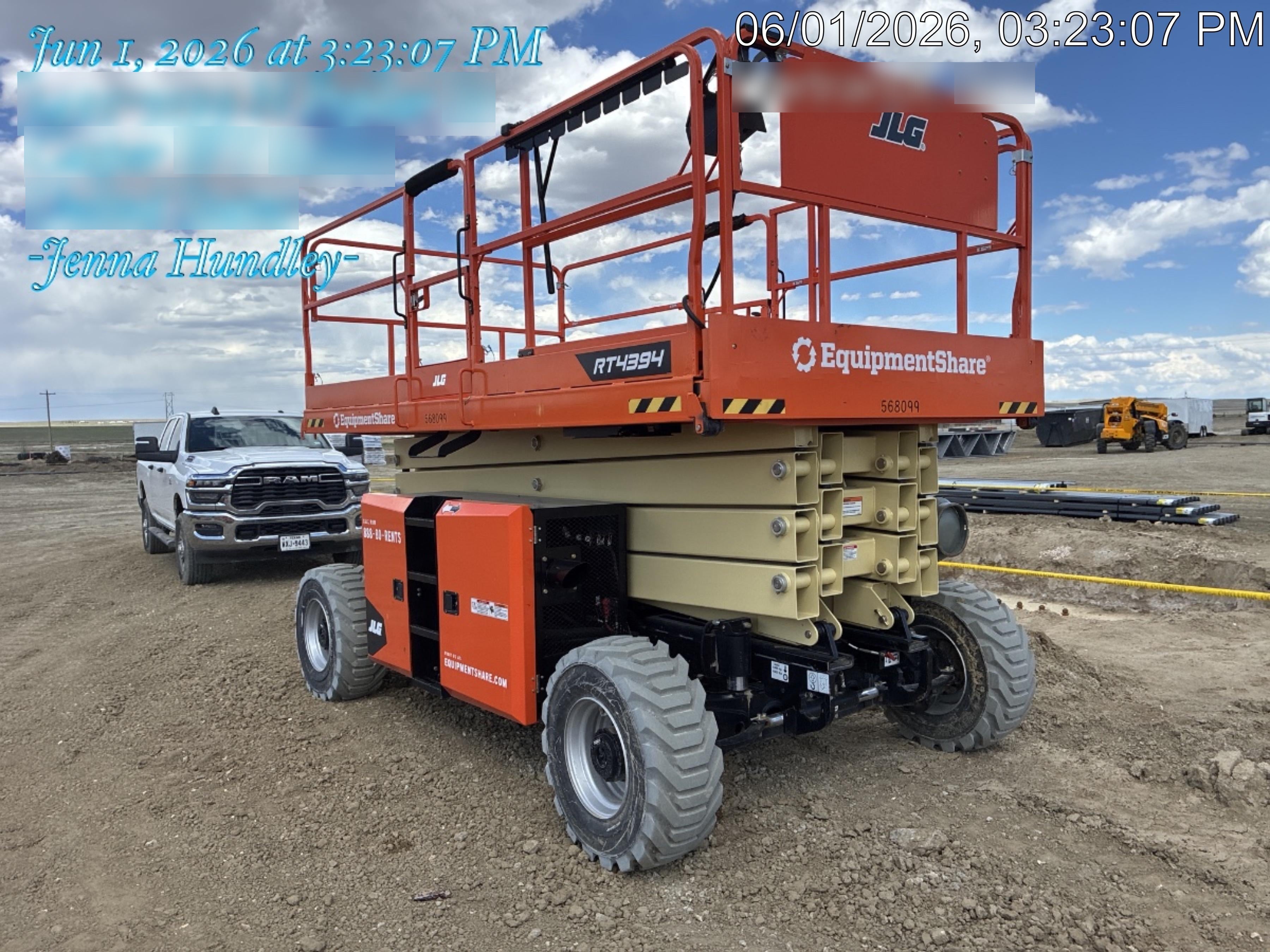 2025 JLG RT4394